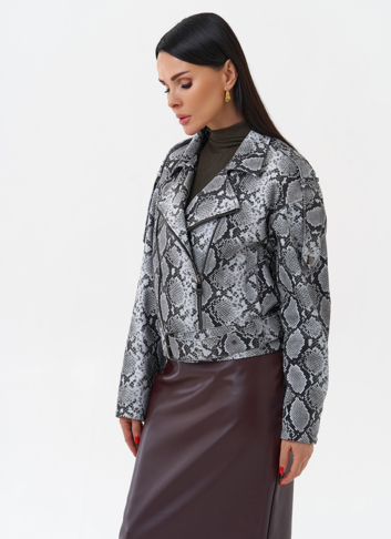 Кожаная куртка со змеиным принтом