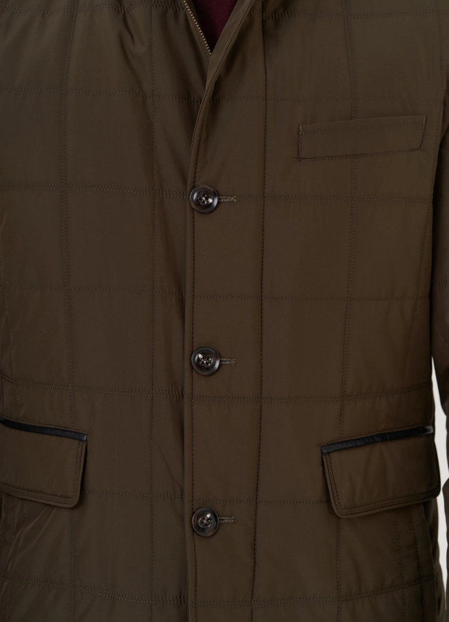 Мужская стеганая куртка цвета хаки модель № 26914 универмаг малина