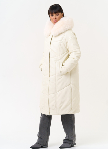 Женский пуховик из эко кожи со съемным эко мехом