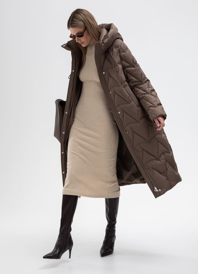 Женский пуховик коричневого цвета модель № 31137 универмаг малина