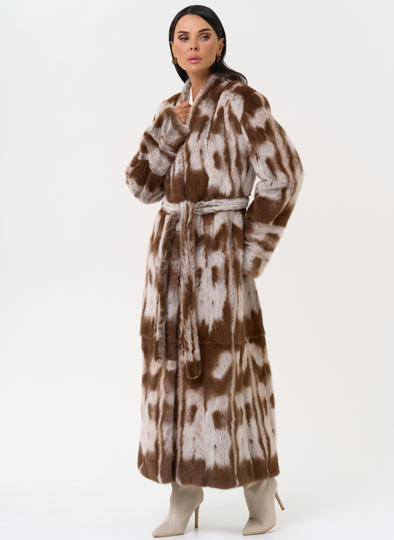 Шуба из норки с анималистичным принтом